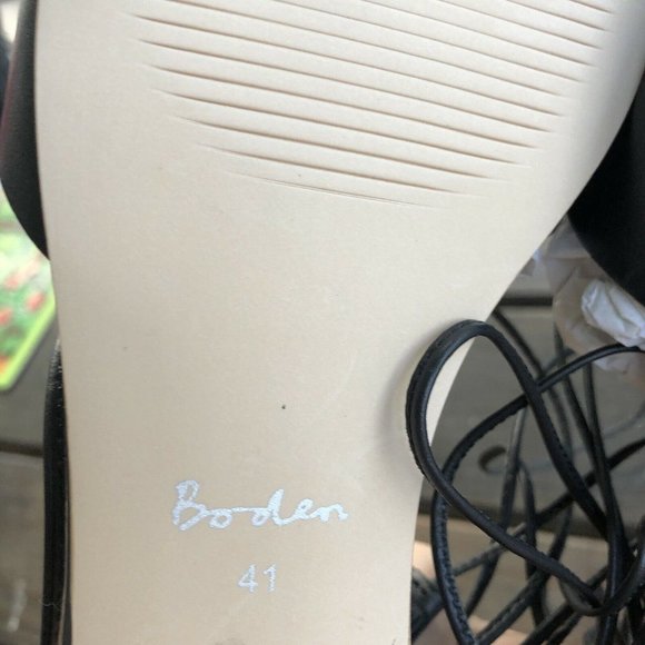 Boden Florence Ankle-tie Black Pointed Toe Flats - Picture 7 of 10